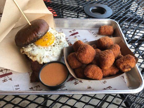 Farmhaus Burger