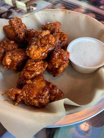 Hooters