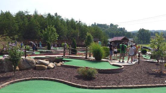 Cohutta Cove Mini Golf & Gem Mining