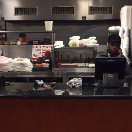 Yum's Sub Shop